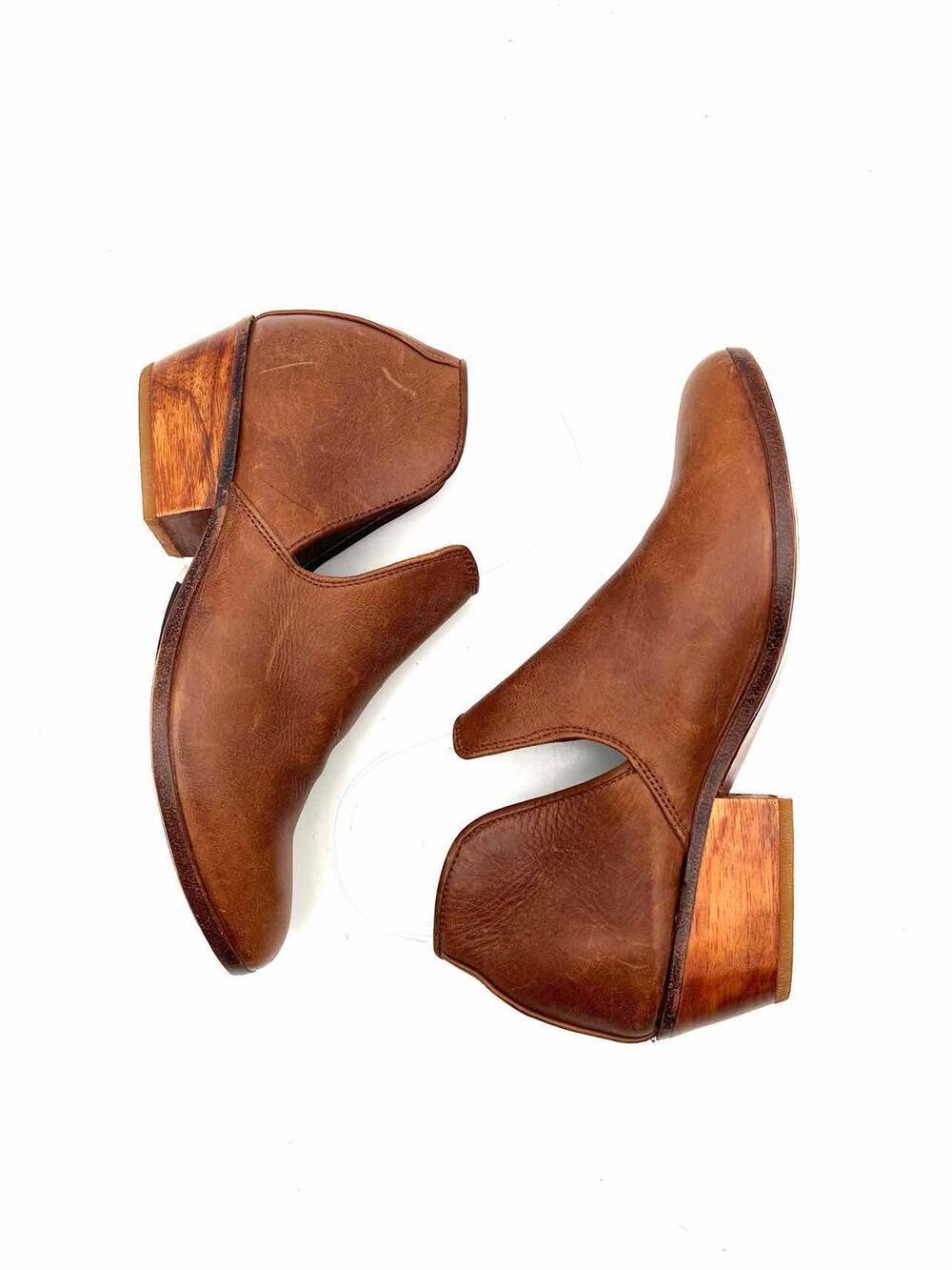 Teysha Size 6 Cognac Leather Designer Ankle Boots